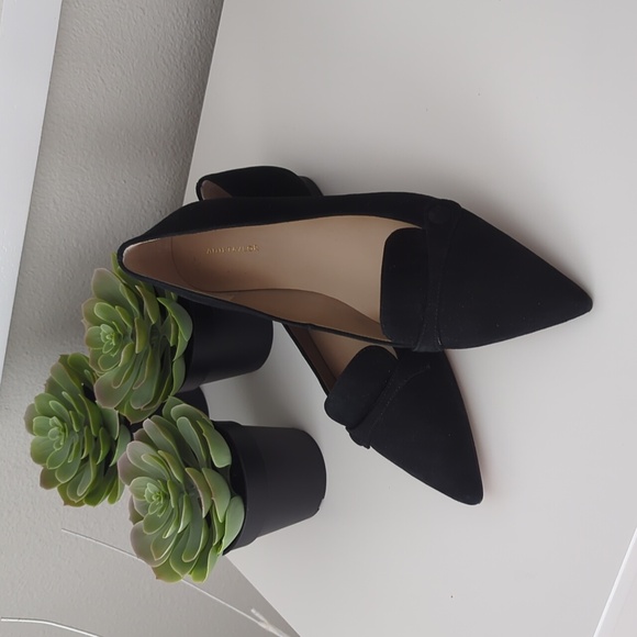 Ann Taylor Black Suede Pointed Ballet Flats - Size 8 - Picture 1 of 6